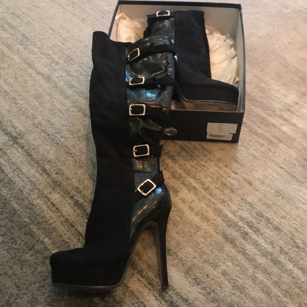 COPY - Bebe High Heeled Platform Boots